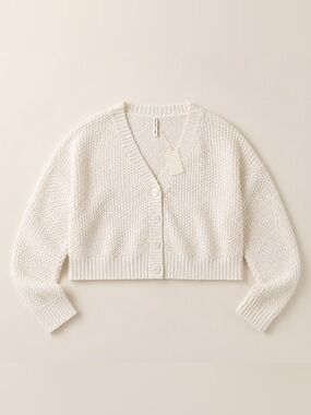 Cropped V-Neck Button-Front Cardigan Sweater in Cream